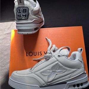Louis Vuitton Trainer Sneaker White/Grey Leather Men’s Size 10